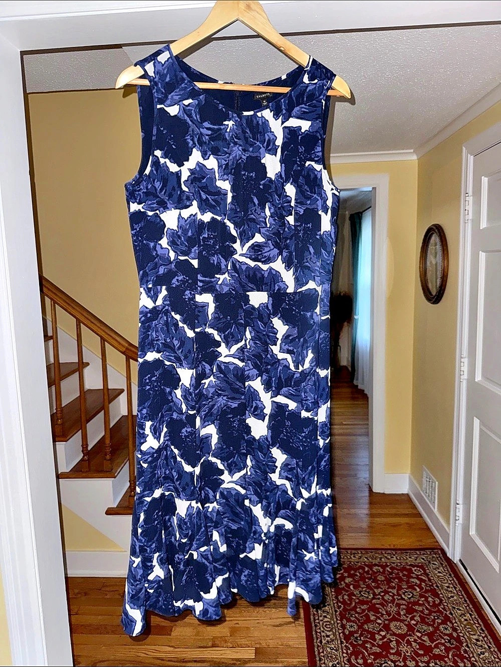 Talbots Floral Maxi Dress in Blue & White Size 10 Like New